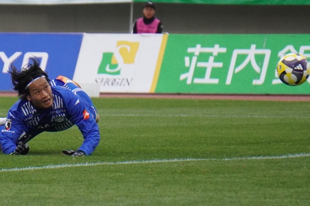 【インタビュー】“ベガルタキラー”モンテディオ山形FW藤本佳希！「普段通りは無理」な『みちのくダービー』直前に熱い想いを語り尽くす｜写真4