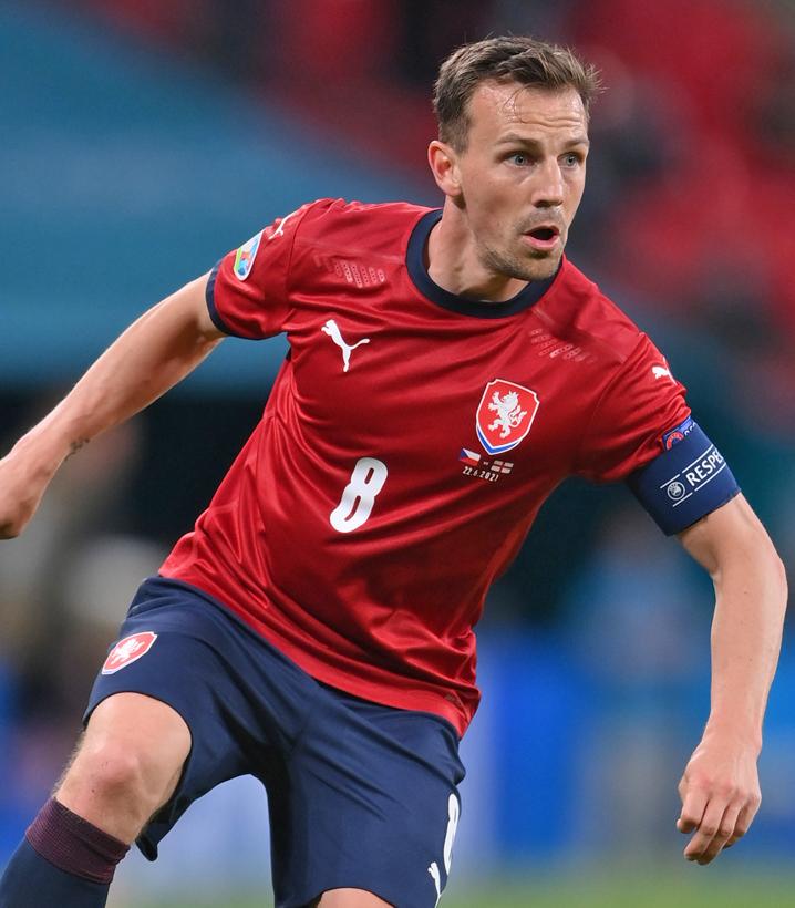 試合ユニ限定！EURO2020、「ピッチ上で最高にかっこいい」ユニフォーム10選｜写真16