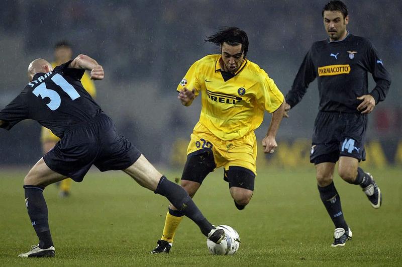 日本でロナウド＆PSGと対戦のインテル！「2003-04無冠シーズン」のベストイレブン｜写真11