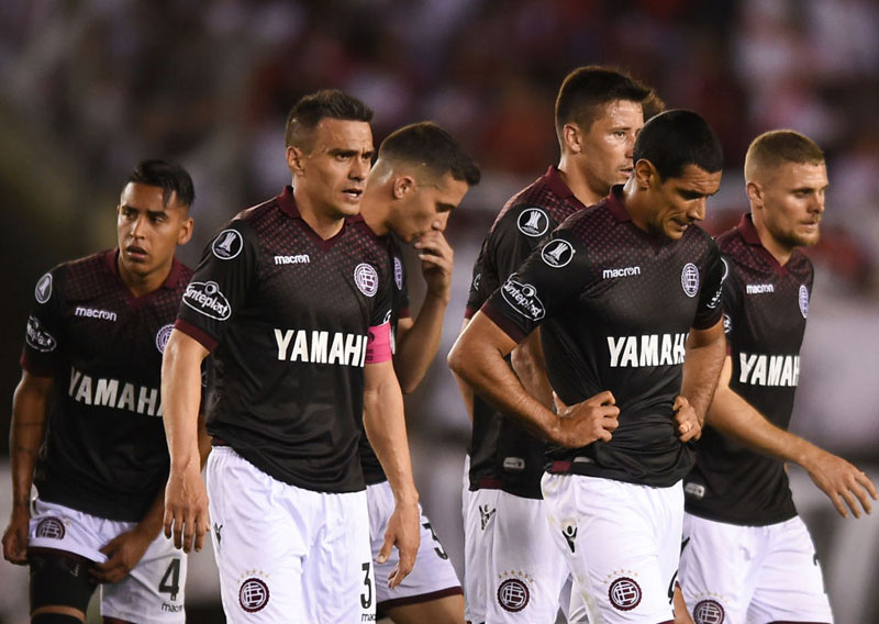 リベルタドーレス「初決勝」を戦うラヌースの2017-18ユニフォーム！｜写真10