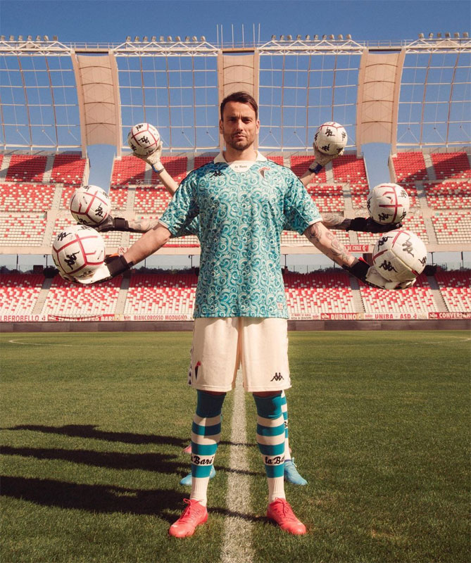 なんとタコの触手！バーリ、キモ美しい「限定コラボユニフォーム」を発表｜写真8