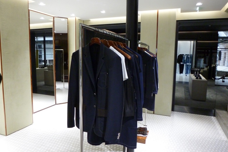 一流サッカー選手御用達、ジバンシィのパリ店に行ってみた｜写真5