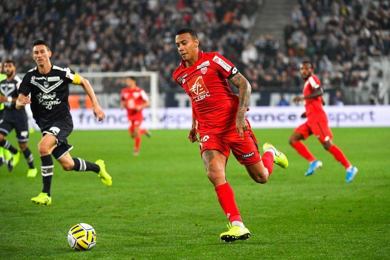 ウイイレ2020「身長190cm以上のドリブル最強TOP10」｜写真4