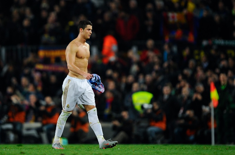 筋肉王！クリスティアーノ・ロナウド、EURO5大会の歴代筋肉まとめ｜写真11