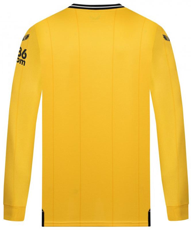 復活の兆し！？今季のプレミアリーグで「長袖ユニフォーム」を発売した7つのチーム｜写真6