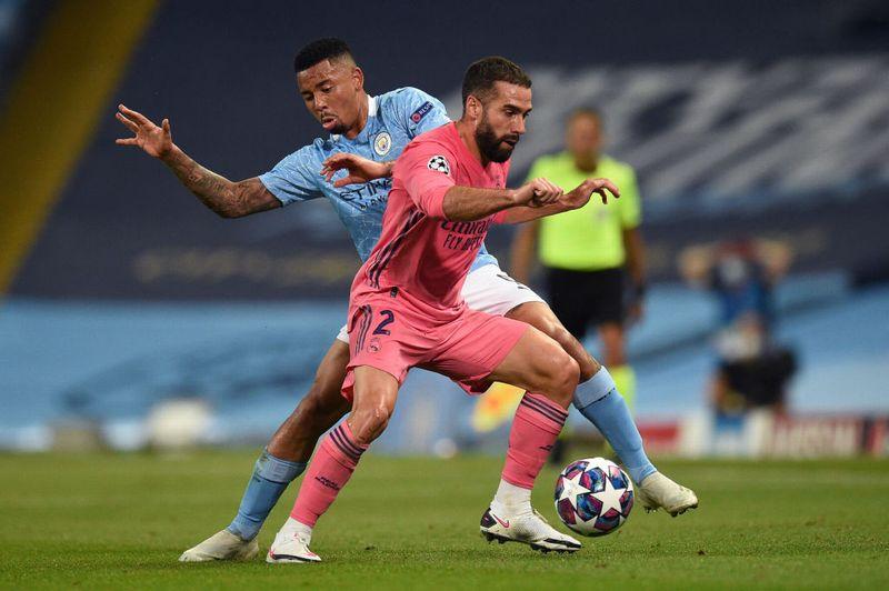 ウイイレ2020「ディフェンスセンス最強の右サイドバック」TOP10｜写真6