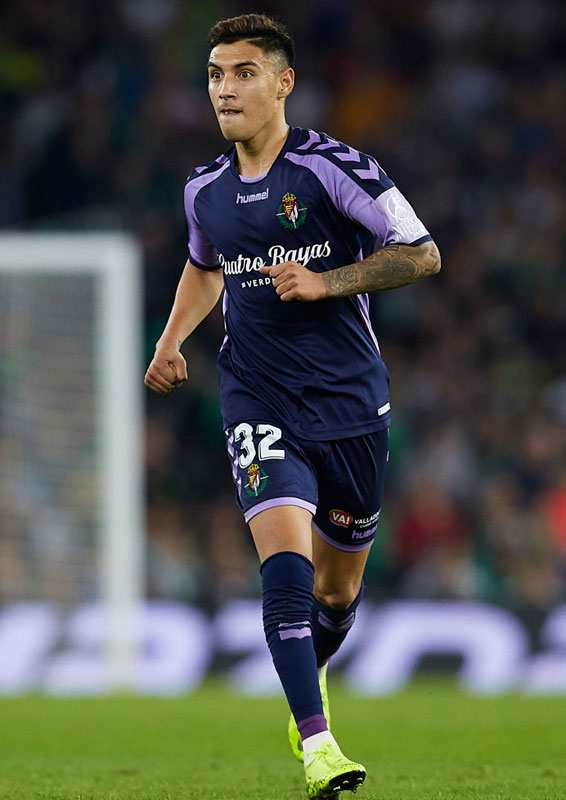 ロナウド新会長のバジャドリー、伝統の紫で彩る2018-19新ユニフォーム｜写真6