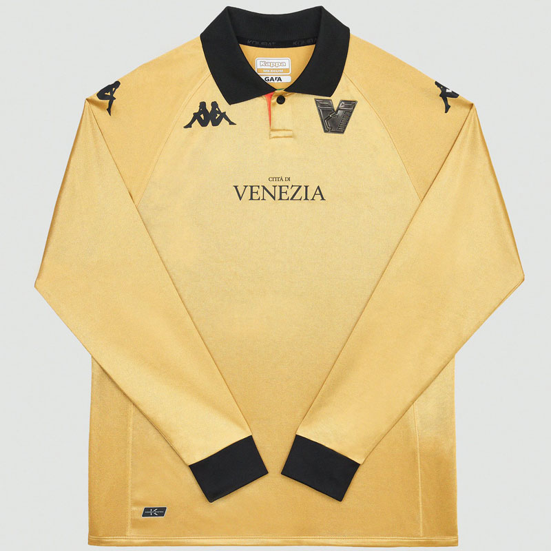 日本代表の順位がすごい！海外サイトが選ぶ「2022年最高ユニフォーム10着」｜写真7