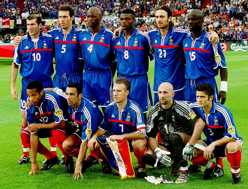 EUROのユニを振り返る！「2000年フランス代表」黄金時代のユニフォーム｜写真3