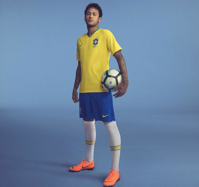 ブラジル代表、W杯ユニフォームを発表！ホームは「1970」カラー｜写真8