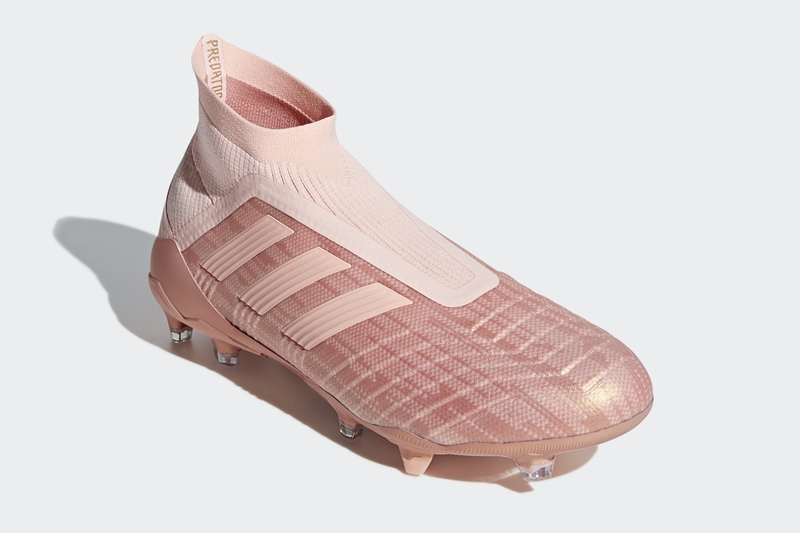 adidasの新作スパイクは「スペクトラルモードパック」！ビッグクラブのユニと連動｜写真5