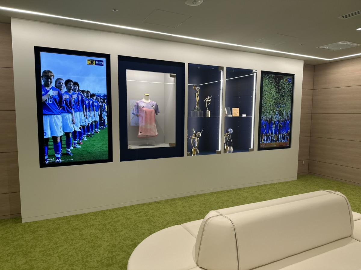 祝移転！「新JFAハウス」の待合室はこんな感じ｜写真5