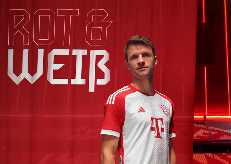 ピッチ上だと印象違うかも？　“実戦デビュー”した欧州サッカー「2023-24新ユニフォーム」10着｜写真8