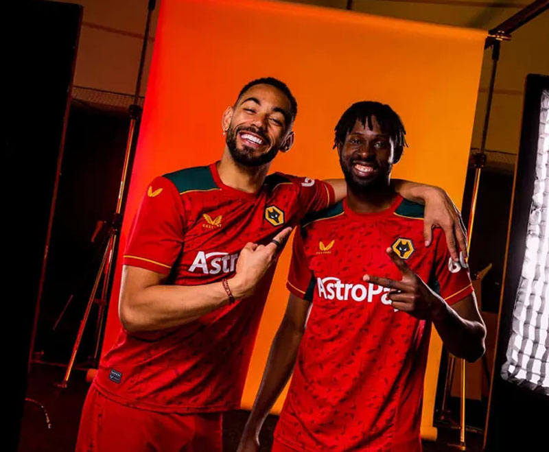 川辺駿も着る？ウォルヴァーハンプトンが23-24新アウェイユニを発表　色は完全に“ポルトガル”｜写真4