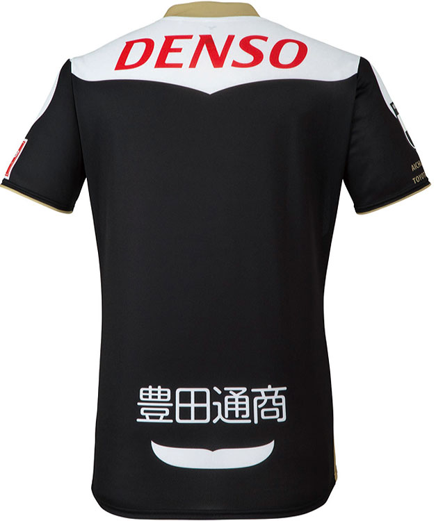 名古屋グランパス、「BEAMSがプロデュース」の夏ユニフォームを発表！｜写真6