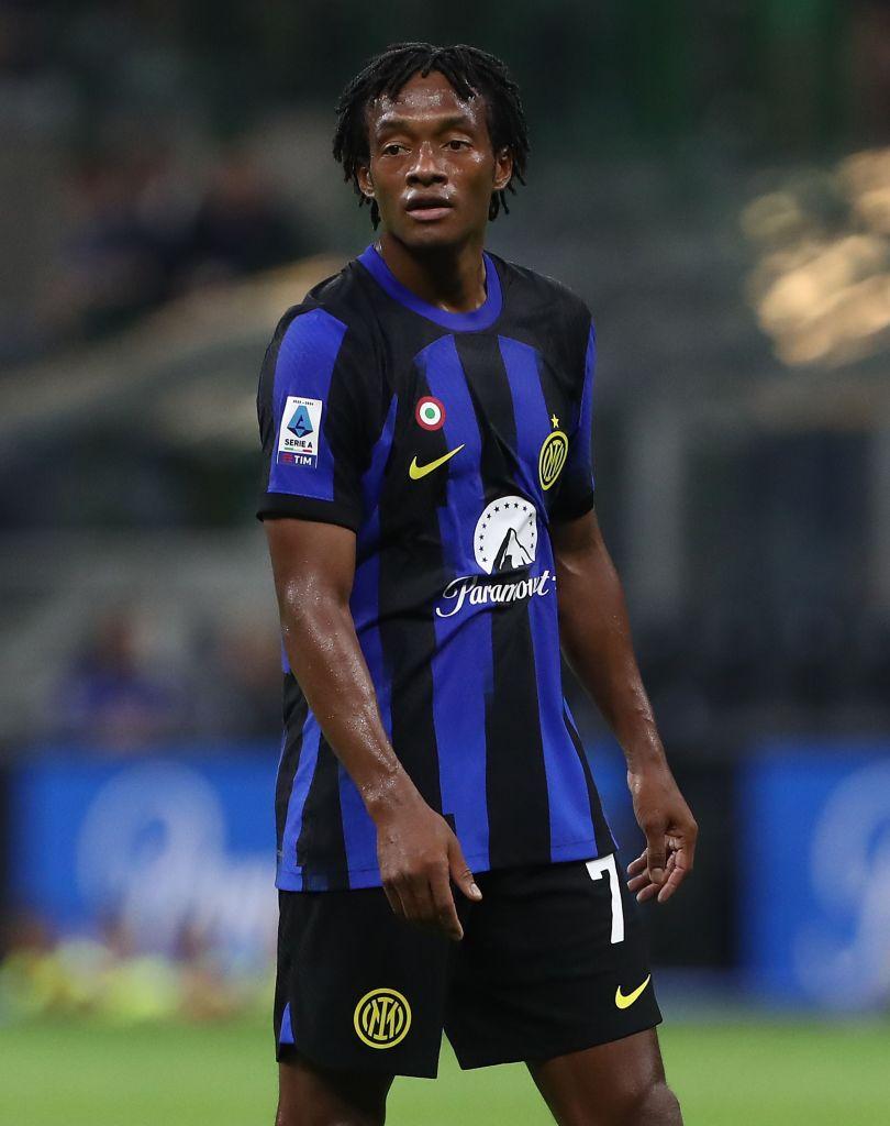 今夏のライバル間移籍も…「ファンが強烈に反発した」選手の取引6選｜写真6