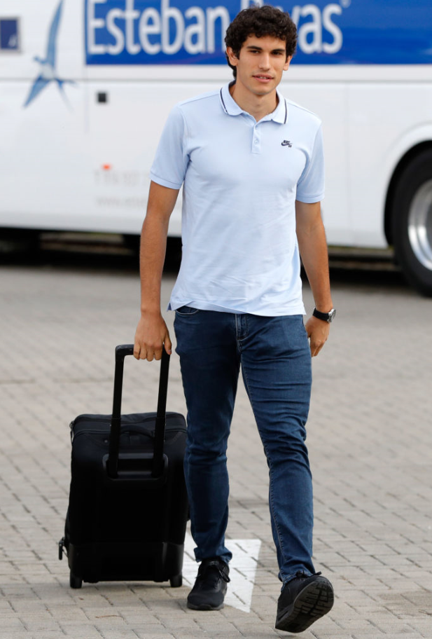 イニエスタもいるぞ！スペイン代表選手たちの「私服ファッション」を見る｜写真4