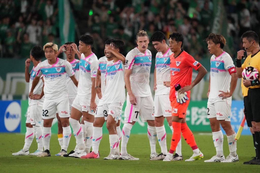 【2024シーズンJ1通信簿】20位：サガン鳥栖 「苦しみ抜いた一年」｜写真3