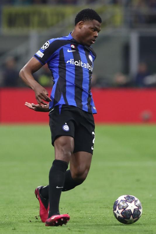 CL4強クラブ、ポジション別で見る着用スパイクの傾向（サイドバック編）｜写真11