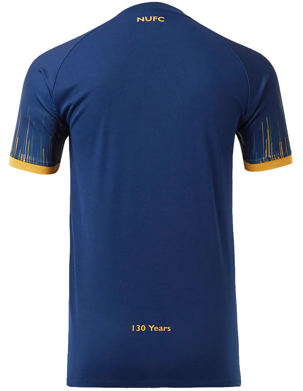 ニューカッスル、2022-23新ユニフォームを発表！「どこか懐かしいデザイン」登場｜写真5