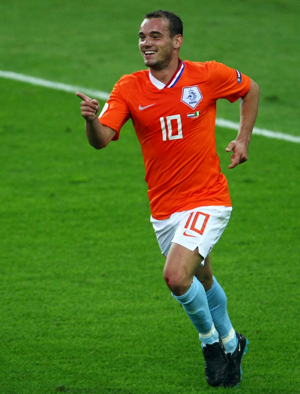 スナイデルのオランダ代表引退を「9つのオランイェ」で追憶する｜写真8