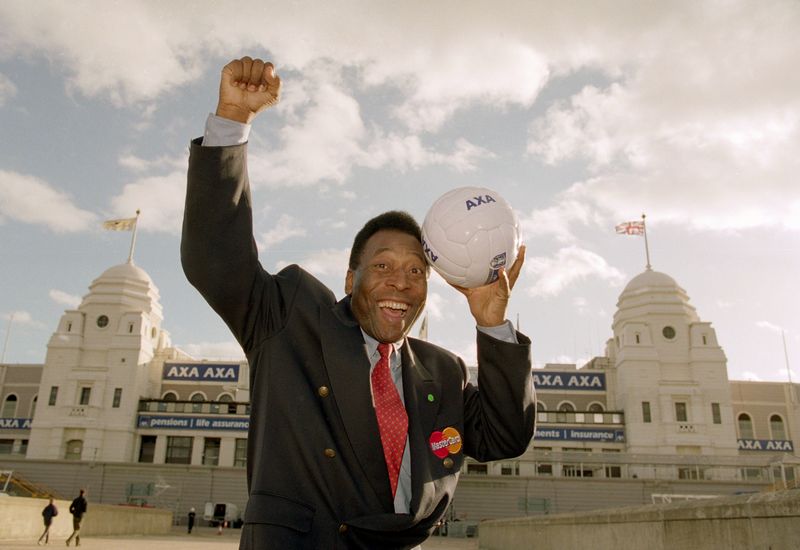 ワールドカップ3大会以上でゴールを決めた32名、思いつく？｜写真7