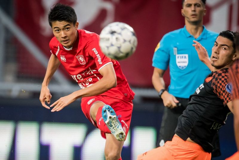 鈴木唯人が！「欧州デビュー戦」でゴールをぶち込んだ9名の日本人｜写真5