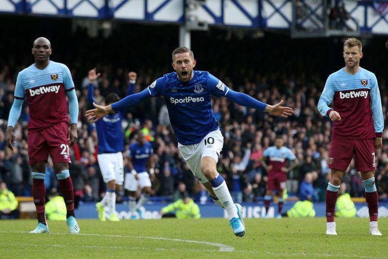 ウイイレ2020「決定力最高のAMF」TOP10｜写真4