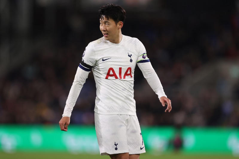 日本人1人、韓国人が2人！プレミアリーグで最もユニフォームが売れている全チームの人気選手20人｜写真18