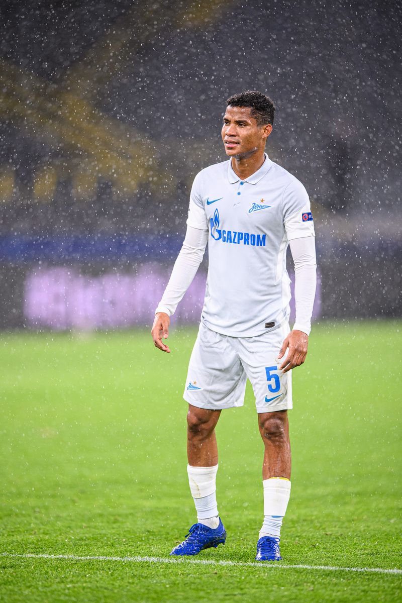 ウイイレ2021「スタミナ最高の守備的MF」ランキング｜写真6