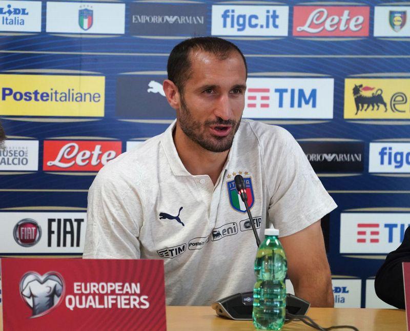 今、「世界最高のセンターバック」といえばこの10人｜写真3