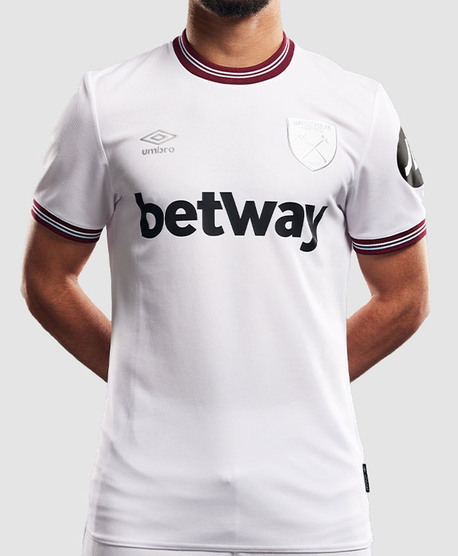 なでしこ清水梨紗もモデルに！ウェストハムが23-24新ユニを発表　それぞれの“デザイン理由”が面白い｜写真6