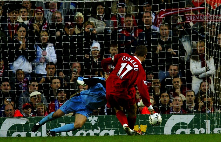 南野が着用？リヴァプールの「背番号16～19番」を背負った名選手たち｜写真2