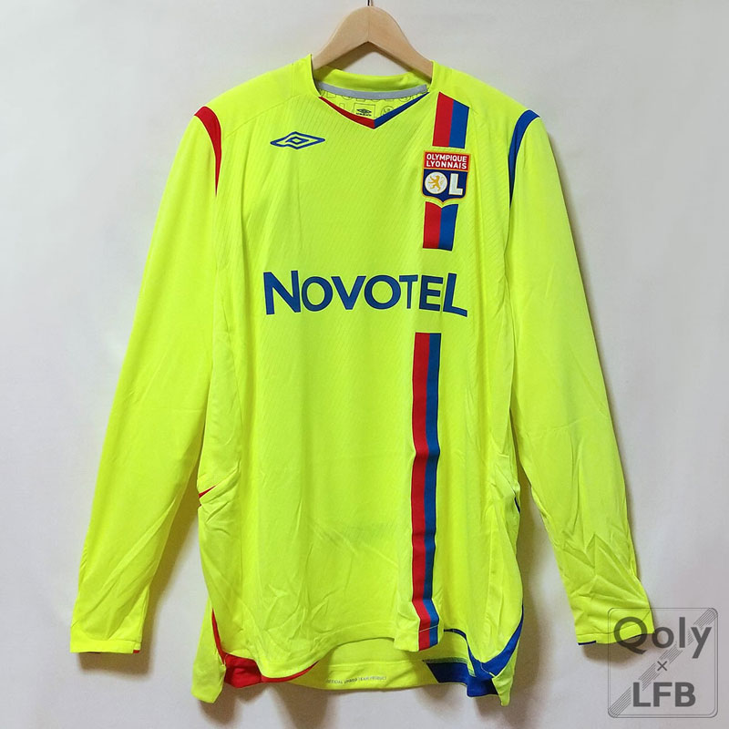 ベンゼマ、“最後のCL”ユニ！リヨン「2008-09サード」 ユニフォーム｜写真5