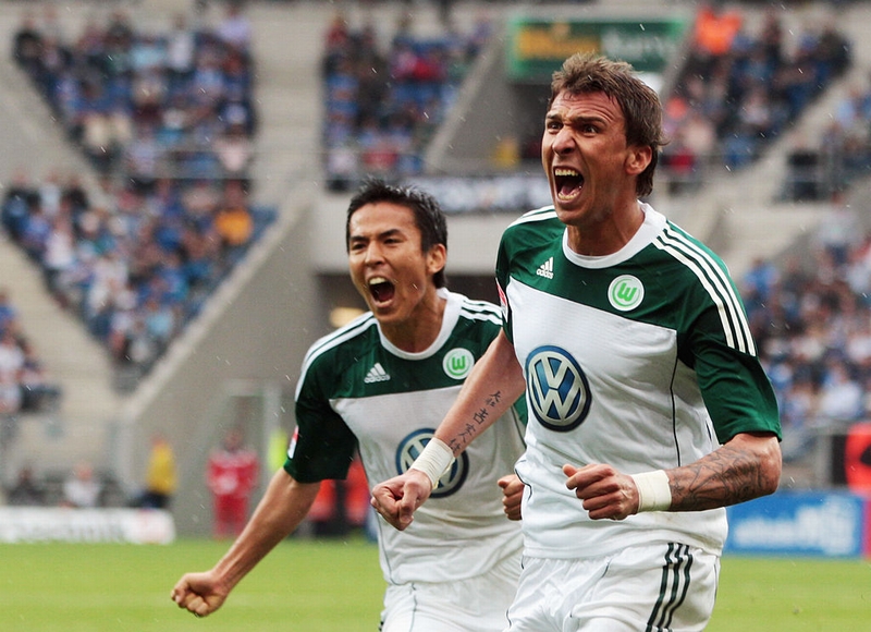 スゴいメンバーだ…長谷部誠がプレーした「最強のチームメイト」ベストイレブン｜写真11