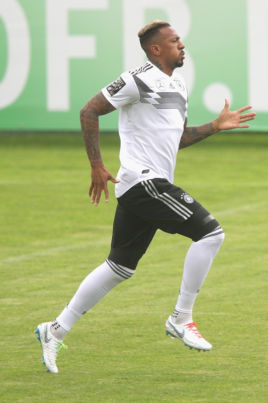 NIKE、“白”の新作スパイクは「Just Do Itパック」！主な着用選手はこんな感じ｜写真13