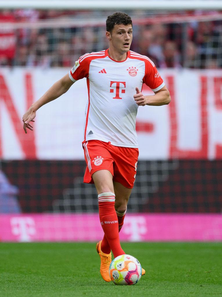 伊藤洋輝は何位？バイエルンが獲得した「歴代最高額のディフェンダー」TOP10｜写真5