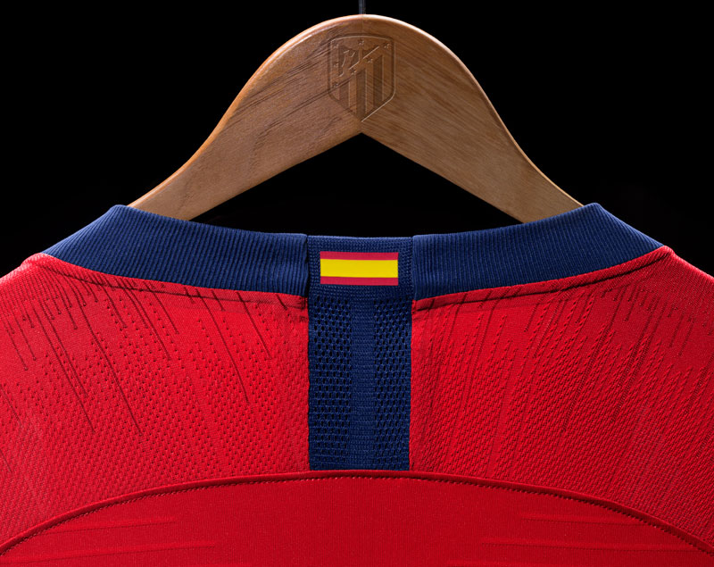 アトレティコ・マドリー、モダンなグラフィックの2018-19新ユニフォームを発表！｜写真5