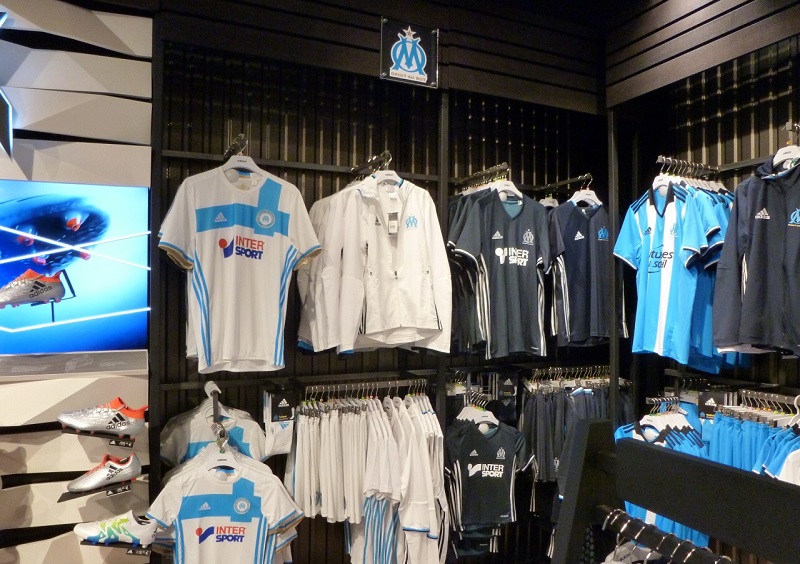 オシャレなパリのスポーツショップは女性専用フロアがある｜写真8