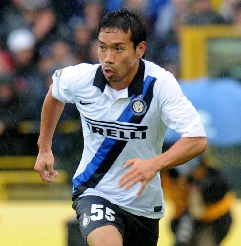 新ユニに採用？インテル、長友も着た「“強者”の斜めストライプ」ユニフォーム4選｜写真2