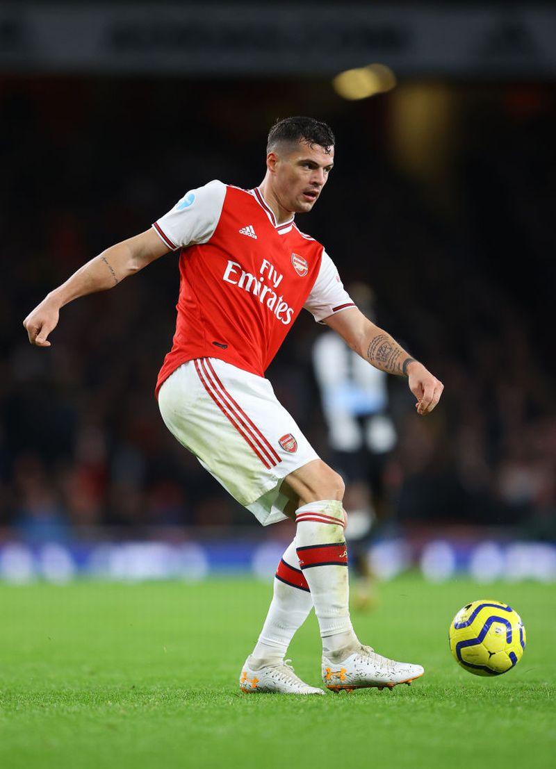 ウイイレ2020「ロングパス最強のDMF」ベスト10がこれ｜写真9