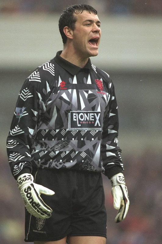 90年代イングランドサッカー、「色やデザインが酷かったGKユニフォーム」5着｜写真3