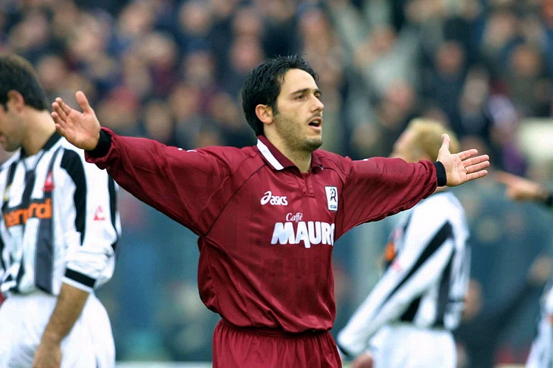 レッジーナ！セルティック！中村俊輔の「最強の同僚ベストストライカー」10名｜写真2