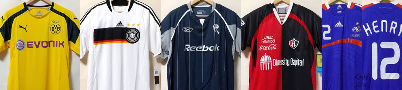 リヴァプール、2023-24新ユニフォームを発表！長野風花もさっそく着たぞ｜写真7