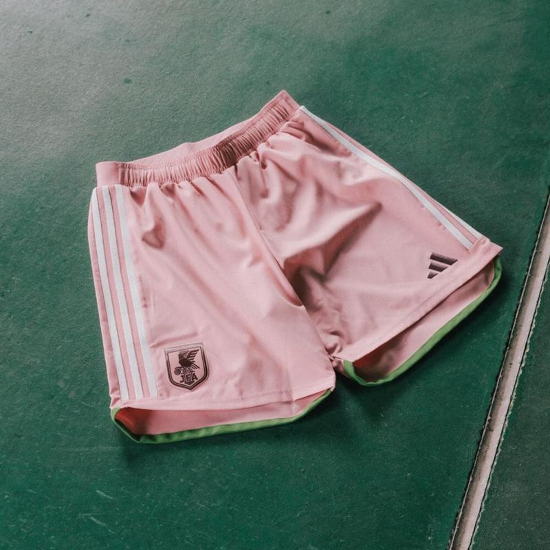 色は“桜と和菓子”！日本代表、adidas新作「スペシャルコレクション」を発表｜写真10