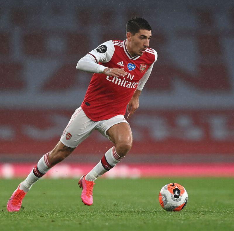 アーセナルを今夏退団するかもしれない8名の選手｜写真2