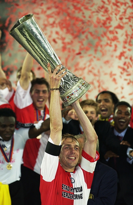 小野伸二が戦った「UEFAカップ決勝」フェイエノールトのスタメン11名覚えてる？｜写真7