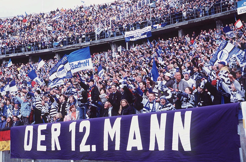 【クイズ】日本代表の3選手が所属したこの「海外クラブ」はどこ？｜写真4