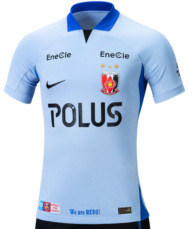 浦和レッズ、2023新ユニフォーム発表！デザインは「世界基準」ラグランスリーブ｜写真4