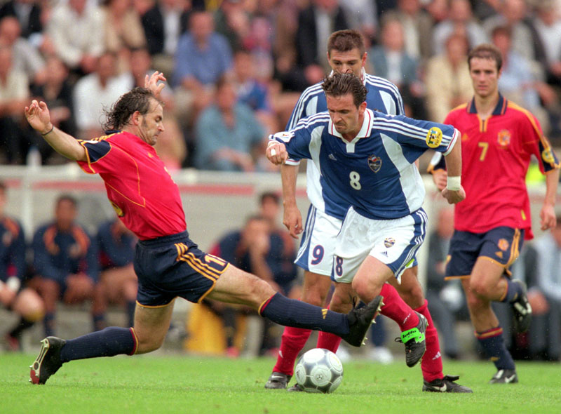 EURO伝説ユニ！2000年ユーゴスラビア代表、「最後のユーロ」ユニフォーム｜写真4